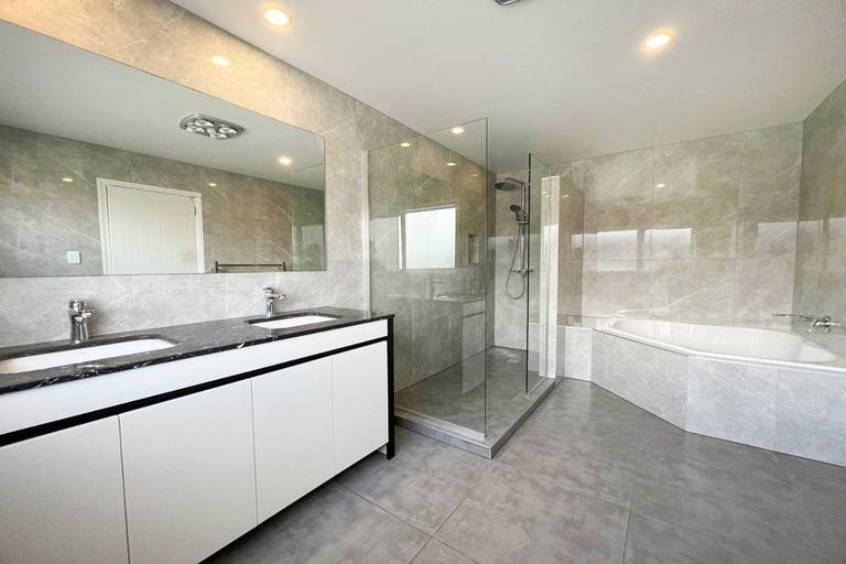 Photo of property in 12 Kota Lane, Hobsonville, Auckland, 0616