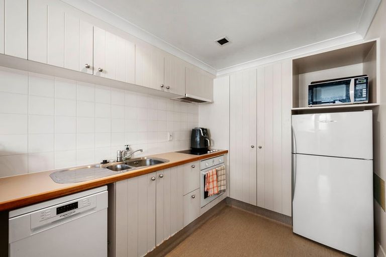 Photo of property in Kelvin House, 6e/16 The Terrace, Wellington Central, Wellington, 6011