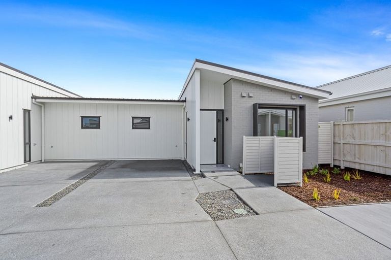 Photo of property in 15 Kawe Marie Lane, Takanini, 2112
