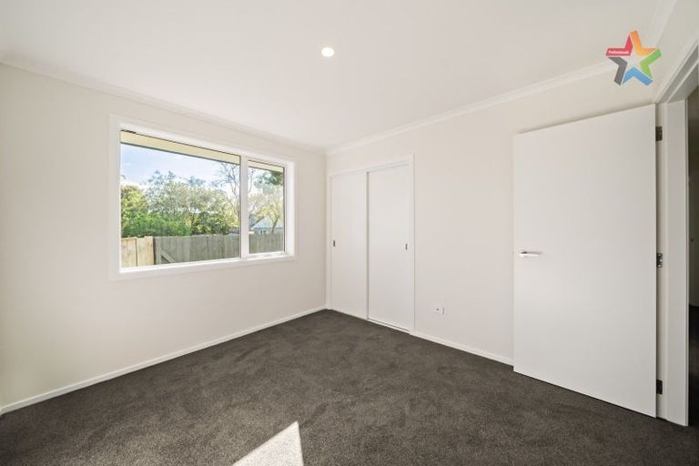 Photo of property in 298a Stokes Valley Road, Stokes Valley, Lower Hutt, 5019