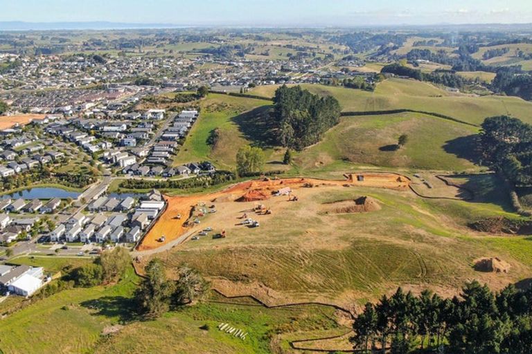 Photo of property in 32 Oopunga Road, Pukekohe, 2120