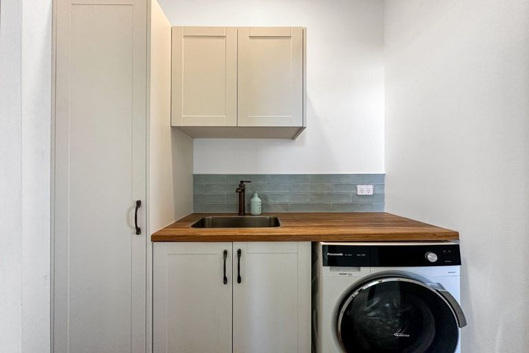 Photo of property in 18 Maxwell Avenue, Durie Hill, Whanganui, 4500