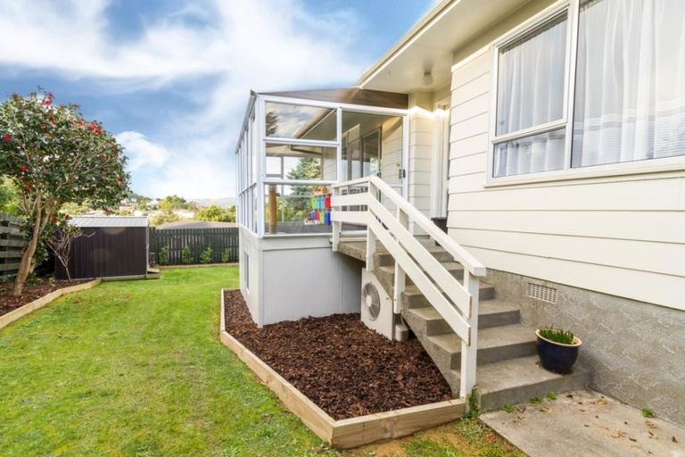 Photo of property in 33 Thimble Lane, Whitby, Porirua, 5024