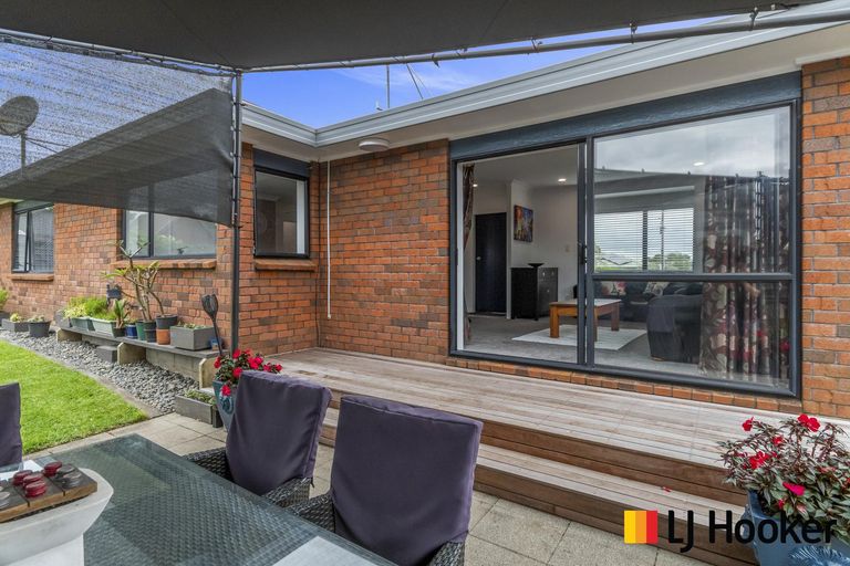 Photo of property in 13c Nelson Street, Papakura, 2110