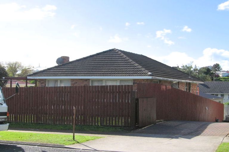 Photo of property in 22 Ingram Crescent, Otara, Auckland, 2023
