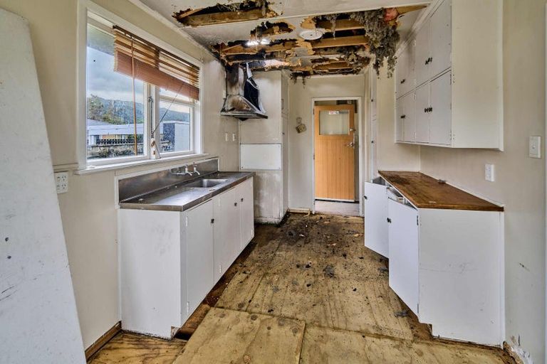 Photo of property in 11 Orewa Grove, Wainuiomata, Lower Hutt, 5014