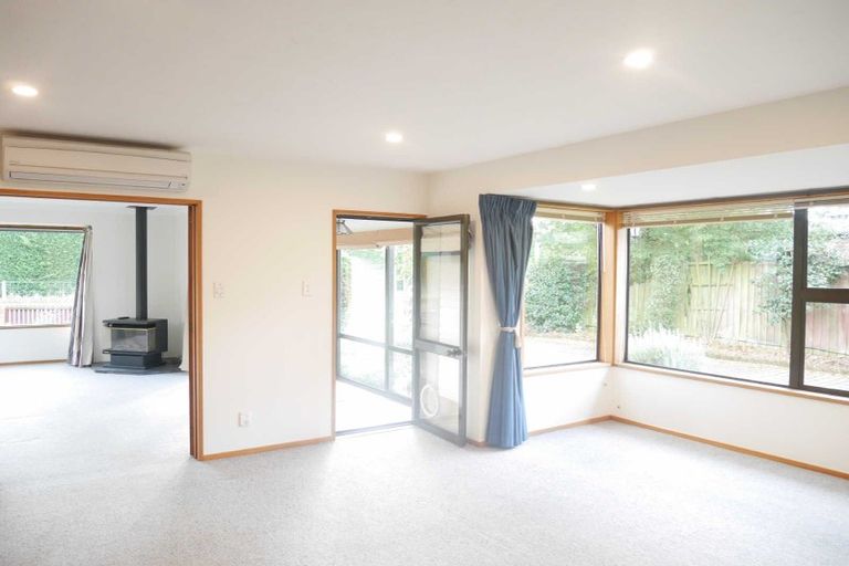 Photo of property in 89 Hawthornden Road, Avonhead, Christchurch, 8042