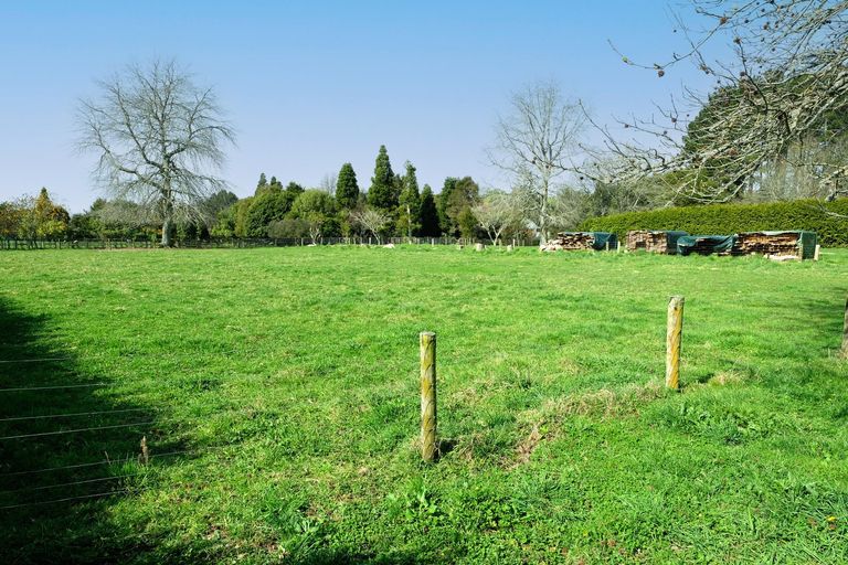 Photo of property in 64 Peacockes Lane, Peacocke, Hamilton, 3282