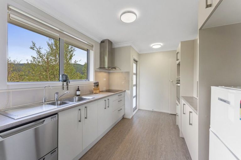 Photo of property in 1/57 Sunbrae Drive, Silverstream, Upper Hutt, 5019