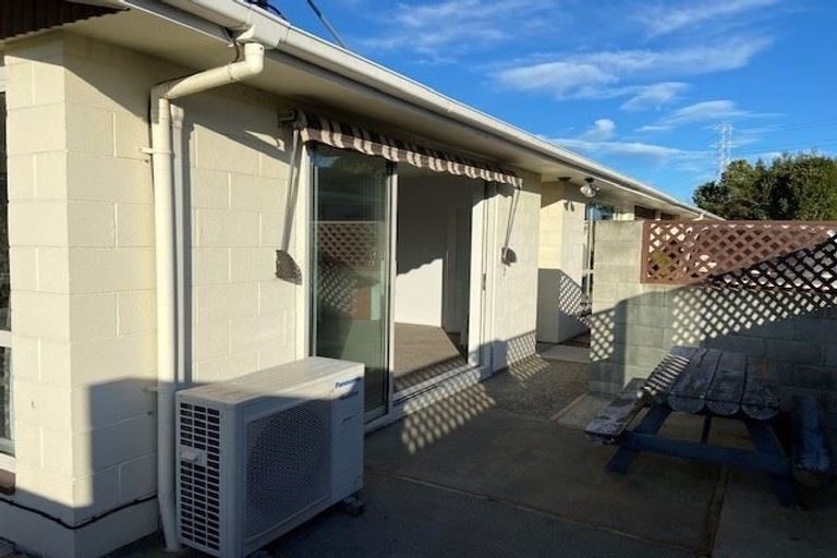 Photo of property in 1/76 Denise Crescent, Hornby, Christchurch, 8042