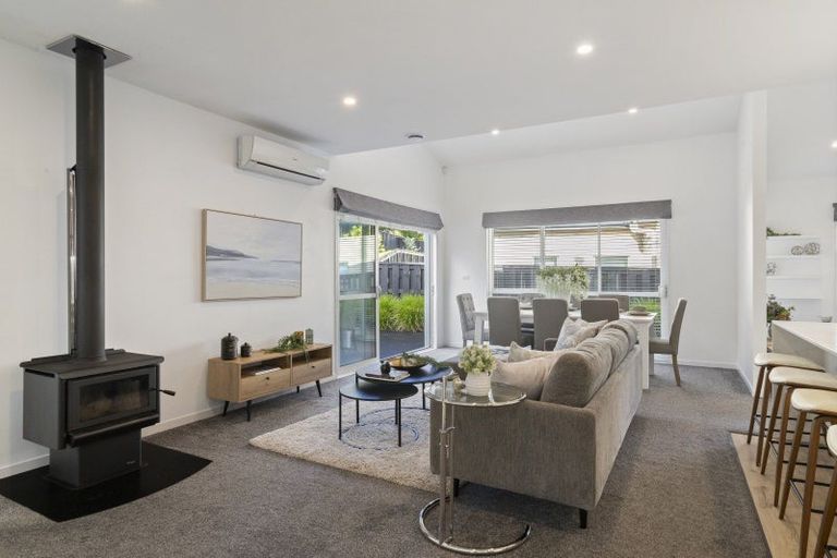 Photo of property in 22 Knoll Rise, Pukekohe, 2120