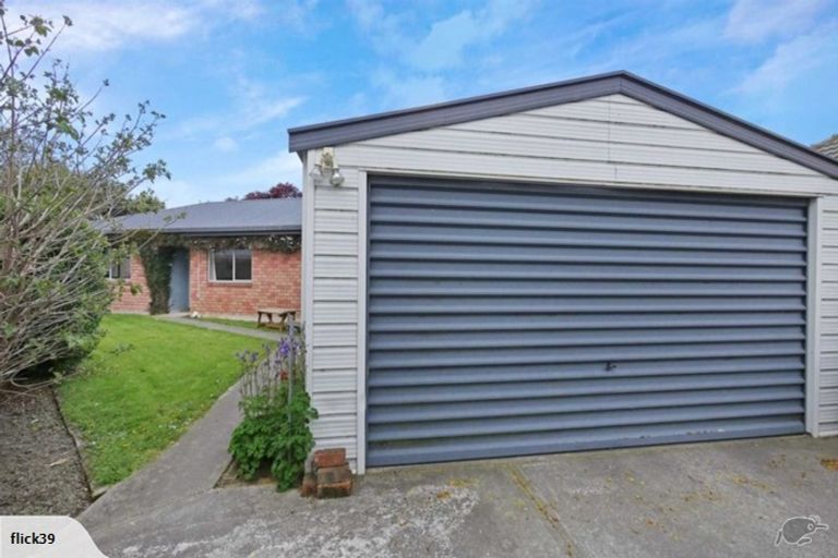 Photo of property in 113 Warren Crescent, Hillmorton, Christchurch, 8025