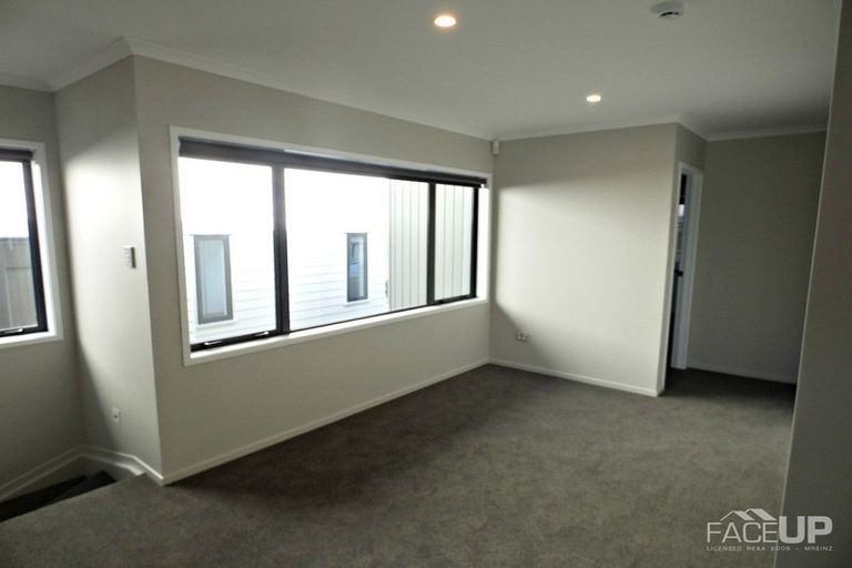 Photo of property in 6 Tuatua Road, Hobsonville, Auckland, 0616