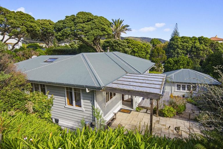 Photo of property in 7 Tangahoe Street, Paekakariki, 5034