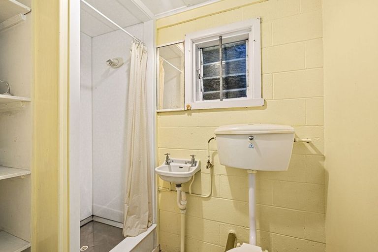 Photo of property in 424 Don Buck Road, Massey, Auckland, 0614