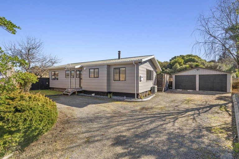 Photo of property in 15 Spackman Crescent, Paraparaumu, 5032