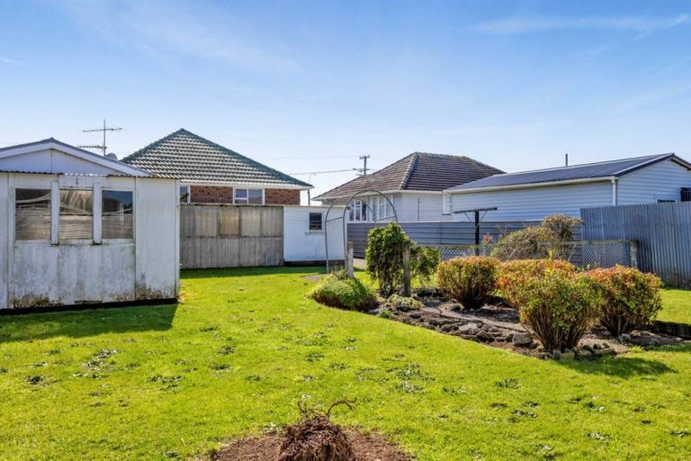 Photo of property in 277 South Road, Hawera, 4610