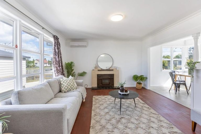 Photo of property in 27 Gilray Avenue, Maraenui, Napier, 4110