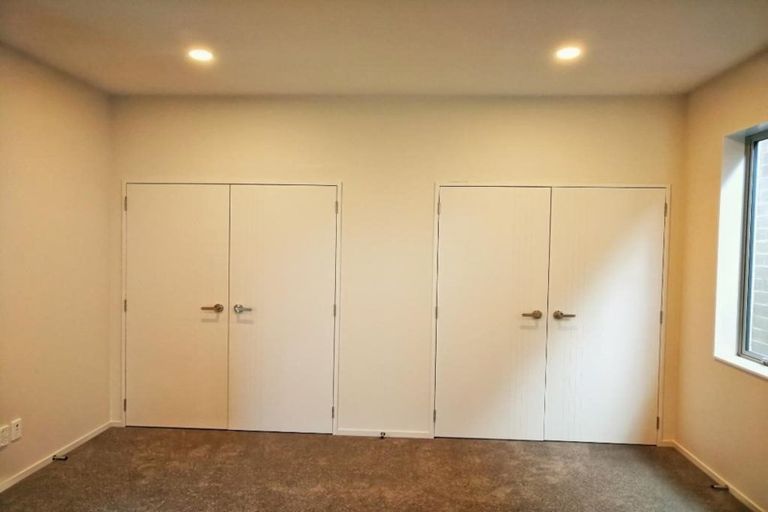Photo of property in 16 Sunshine Boulevard, Sunnyvale, Auckland, 0612