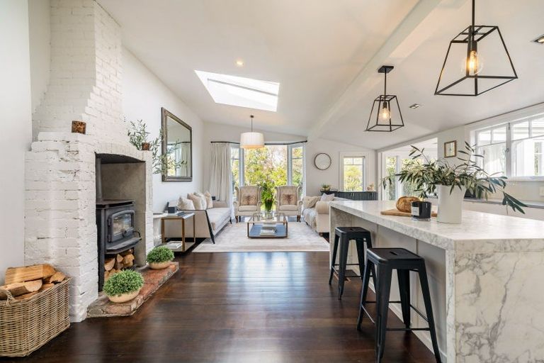 Photo of property in 33 Wairere Road, Belmont, Lower Hutt, 5010