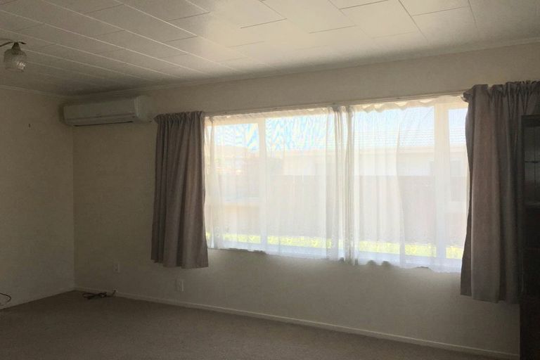 Photo of property in 26 Oxford Street, Taradale, Napier, 4112
