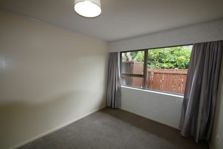 Photo of property in 2/423 Great South Road, Rosehill, Papakura, 2113