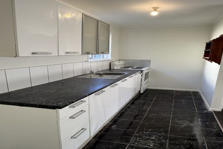 Photo of property in 10 Norfolk Grove, Cannons Creek, Porirua, 5024