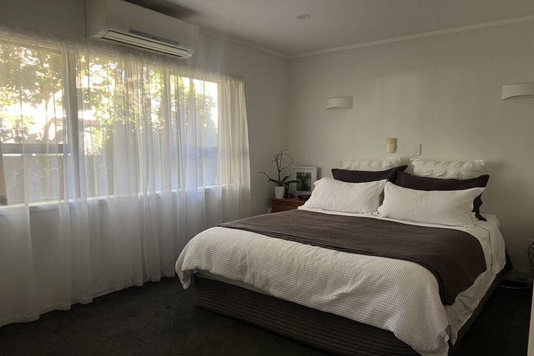 Photo of property in 8 Kindergarten Drive, Conifer Grove, Takanini, 2112