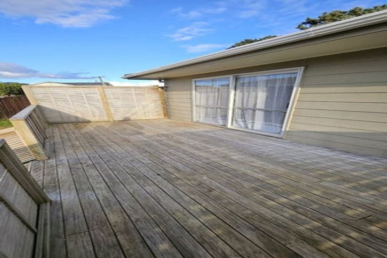 Photo of property in 96 Hutchinsons Road, Bucklands Beach, Auckland, 2014