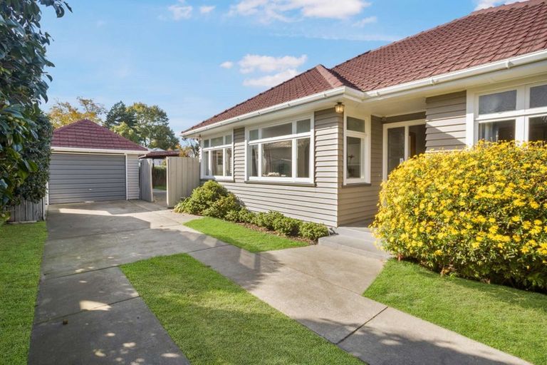 Photo of property in 76 Sylvan Street, Hillmorton, Christchurch, 8024