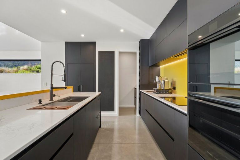 Photo of property in 3 Chimney Lane, Jacks Point, Queenstown, 9371