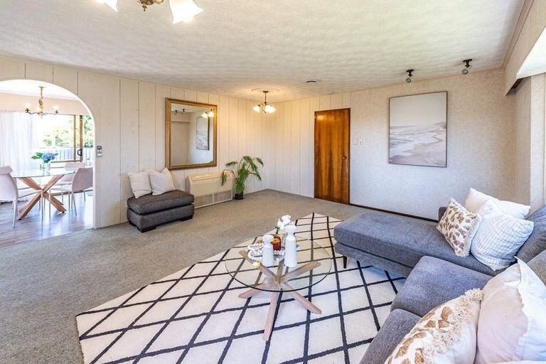 Photo of property in 19 Akepiro Place, Tawhero, Whanganui, 4501