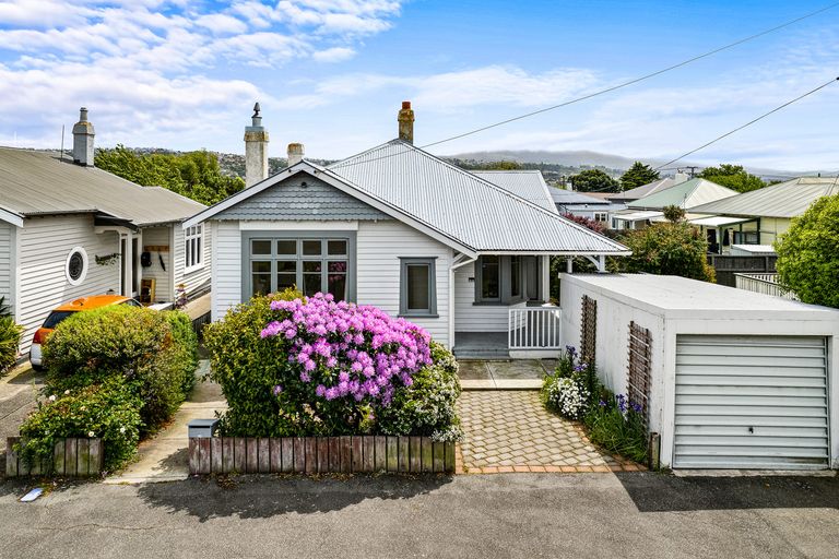 Photo of property in 24 Calder Street, Saint Kilda, Dunedin, 9012