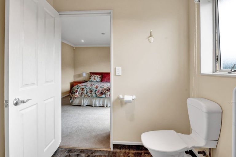 Photo of property in 2a Elizabeth Grove, Stratford, 4332