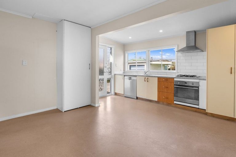Photo of property in 17 Reeve Street, Levin, 5510