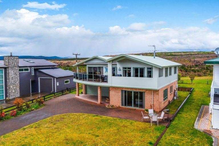 Photo of property in 91 Kahotea Drive, Motuoapa, 3382