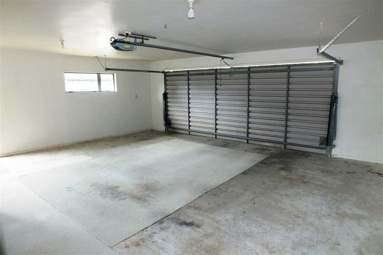 Photo of property in 1/1 Langton Road, Stanmore Bay, Whangaparaoa, 0932