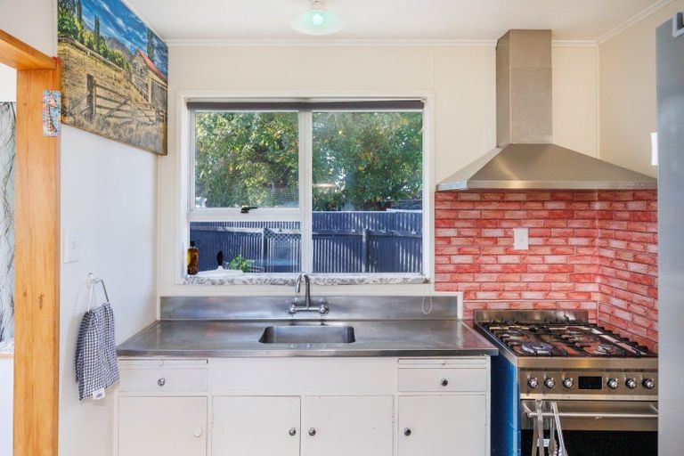 Photo of property in 48 Somerset Crescent, Highbury, Palmerston North, 4412