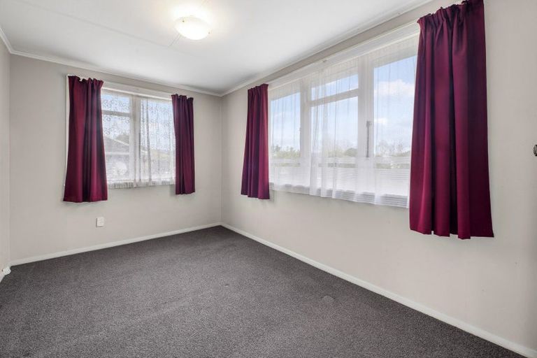 Photo of property in 12 Kauri Drive, Wairakei, Taupo, 3332