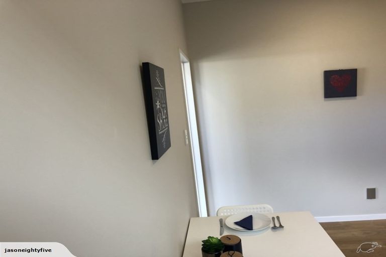 Photo of property in 15 Casheltown Way, Flat Bush, Auckland, 2019