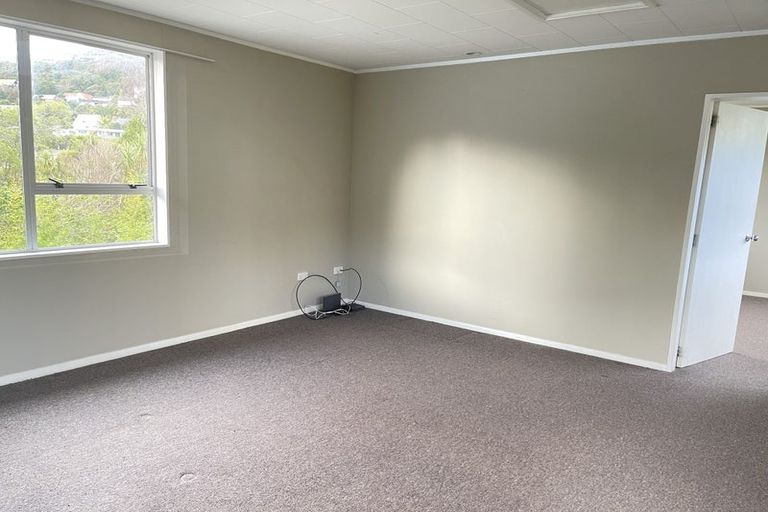 Photo of property in 23a Allington Road, Karori, Wellington, 6012