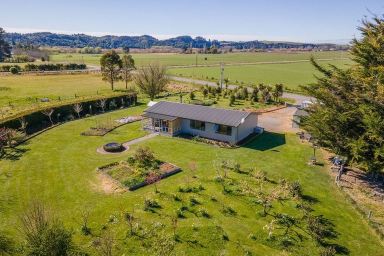 Photo of property in 12 Guthrie Road, Pleasant Valley, Geraldine, 7991