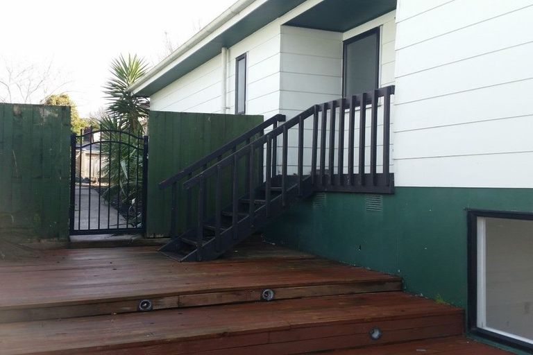 Photo of property in 57 Holmes Drive South, Massey, Auckland, 0614