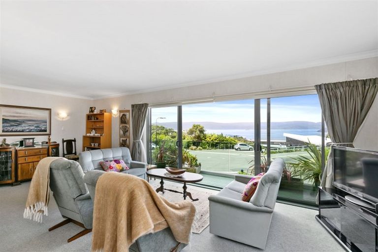Photo of property in 76f2 Lohia Street, Khandallah, Wellington, 6035