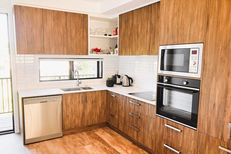 Photo of property in 8 Equine Way, Brookfield, 3110