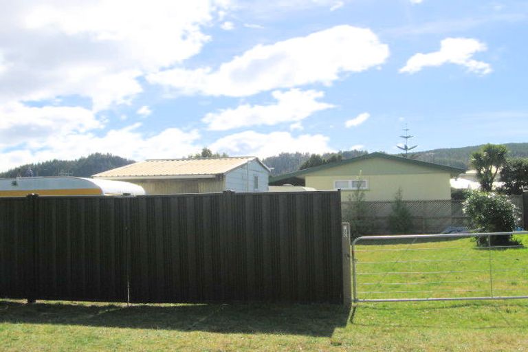 Photo of property in 100a The Square, Whangamata, 3620