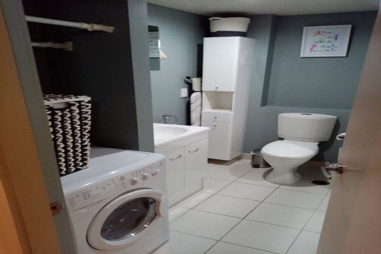 Photo of property in St Pauls Apartments, 64/43u Mulgrave Street, Thorndon, Wellington, 6011