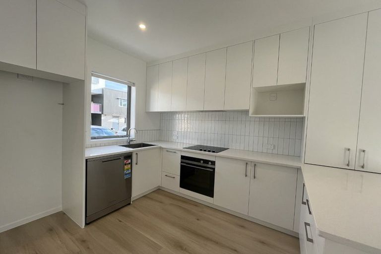 Photo of property in 18 Ngae Place, Mangere East, Auckland, 2024