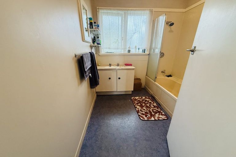 Photo of property in 13 Reiman Street, New Lynn, Auckland, 0600