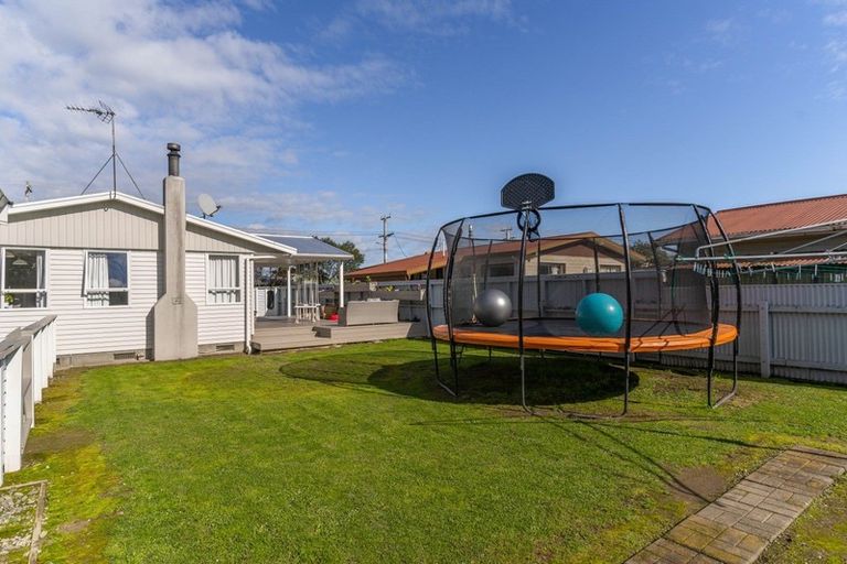 Photo of property in 16 Colville Street, Masterton, 5810